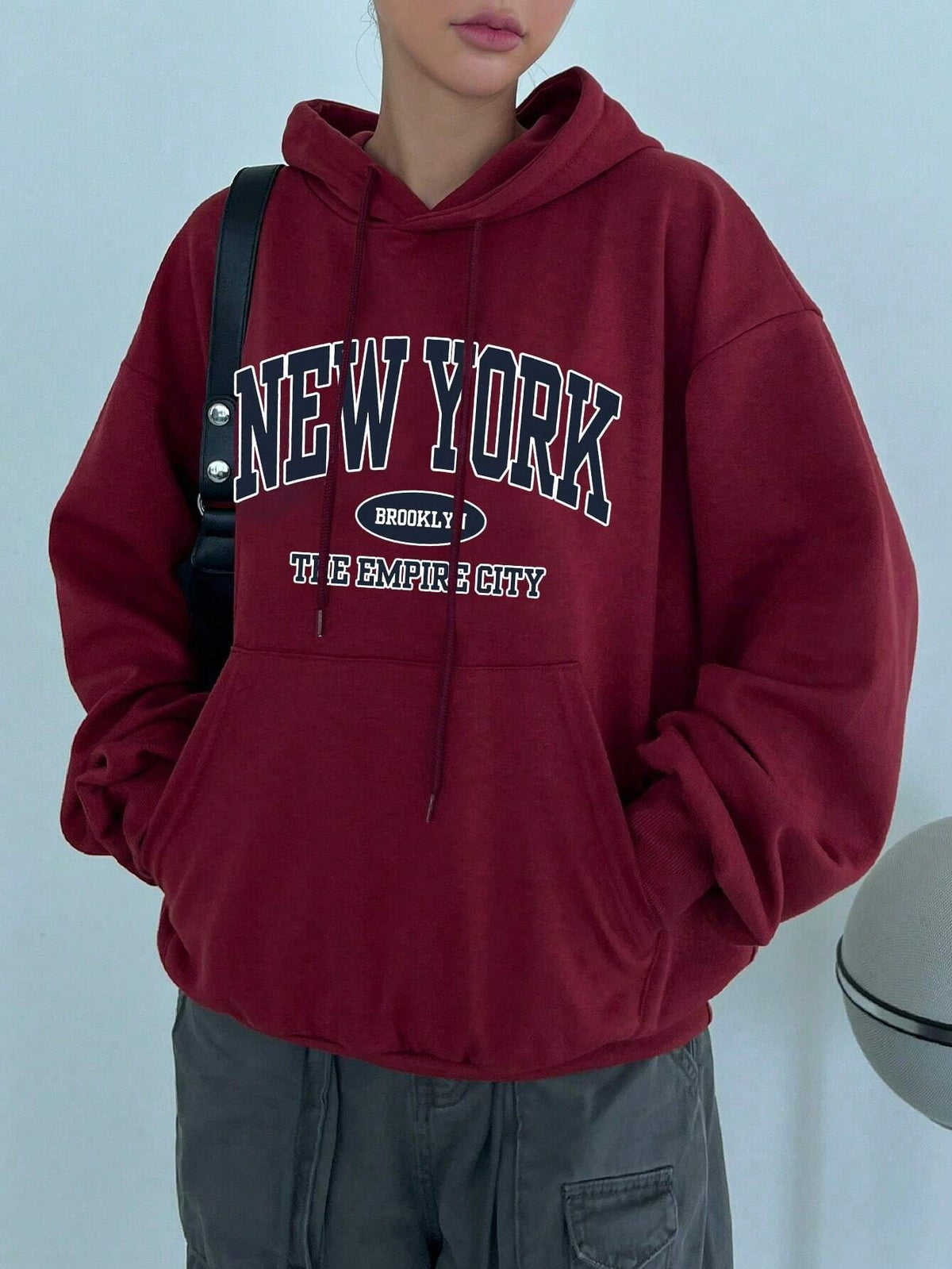 Women’s Oversized Graphic Sweatshirt